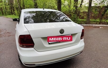 Volkswagen Polo VI (EU Market), 2015 год, 700 000 рублей, 4 фотография