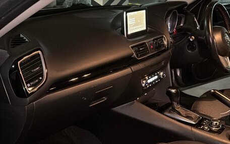 Mazda Axela, 2015 год, 1 100 000 рублей, 17 фотография