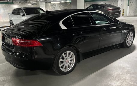 Jaguar XE I рестайлинг, 2015 год, 1 770 000 рублей, 3 фотография