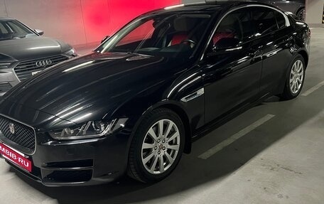 Jaguar XE I рестайлинг, 2015 год, 1 770 000 рублей, 2 фотография