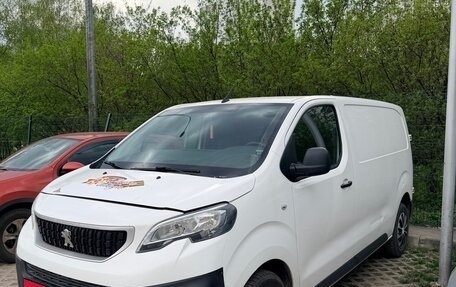 Peugeot Expert, 2018 год, 1 900 000 рублей, 3 фотография