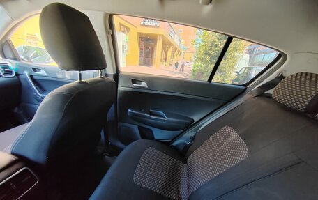 KIA Sportage IV рестайлинг, 2020 год, 2 100 000 рублей, 16 фотография