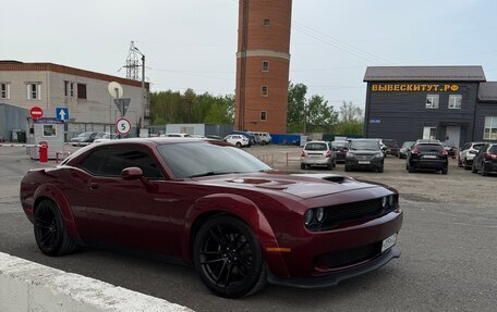 Dodge Challenger III рестайлинг 2, 2019 год, 3 350 000 рублей, 15 фотография