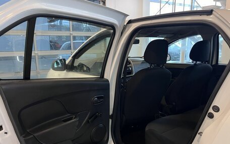 Renault Logan II, 2020 год, 730 000 рублей, 23 фотография