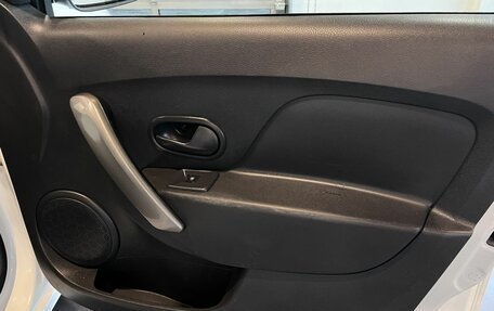 Renault Logan II, 2020 год, 730 000 рублей, 26 фотография
