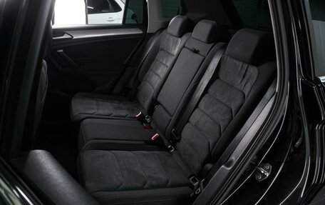 Volkswagen Tiguan II, 2021 год, 2 915 000 рублей, 9 фотография