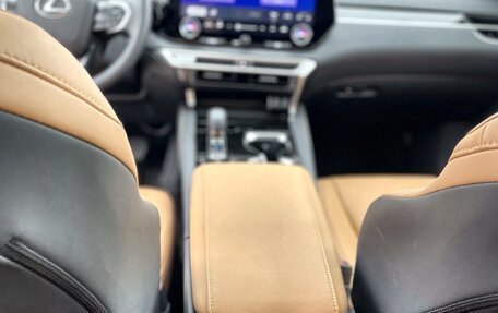 Lexus RX IV рестайлинг, 2025 год, 8 350 000 рублей, 7 фотография