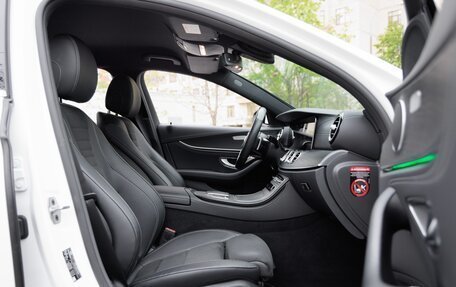 Mercedes-Benz E-Класс, 2021 год, 4 799 000 рублей, 22 фотография