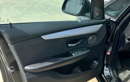 BMW 2 серия Grand Tourer F46 рестайлинг, 2018 год, 2 100 000 рублей, 10 фотография