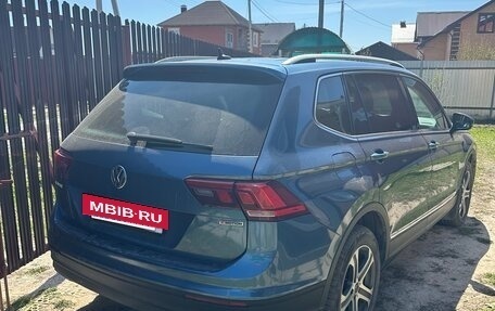 Volkswagen Tiguan II, 2019 год, 3 059 000 рублей, 4 фотография