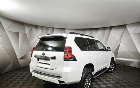 Toyota Land Cruiser Prado 150 рестайлинг 2, 2019 год, 5 399 000 рублей, 2 фотография