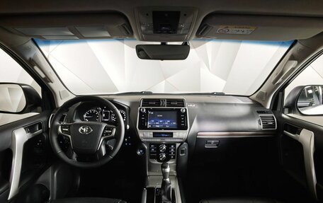 Toyota Land Cruiser Prado 150 рестайлинг 2, 2019 год, 5 399 000 рублей, 14 фотография