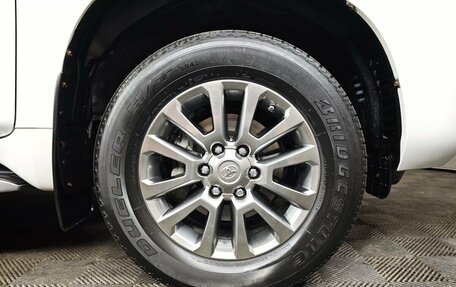 Toyota Land Cruiser Prado 150 рестайлинг 2, 2019 год, 5 399 000 рублей, 9 фотография
