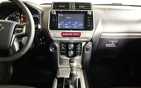 Toyota Land Cruiser Prado 150 рестайлинг 2, 2019 год, 5 399 000 рублей, 15 фотография