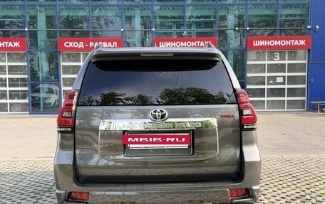 Toyota Land Cruiser Prado 150 рестайлинг 2, 2020 год, 5 300 000 рублей, 7 фотография