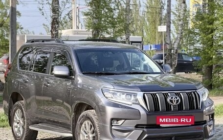 Toyota Land Cruiser Prado 150 рестайлинг 2, 2020 год, 5 300 000 рублей, 4 фотография