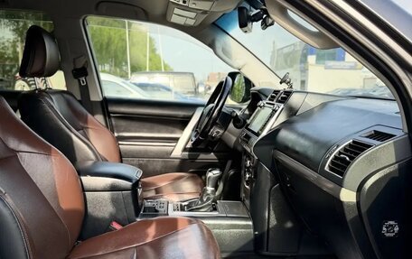 Toyota Land Cruiser Prado 150 рестайлинг 2, 2020 год, 5 300 000 рублей, 11 фотография