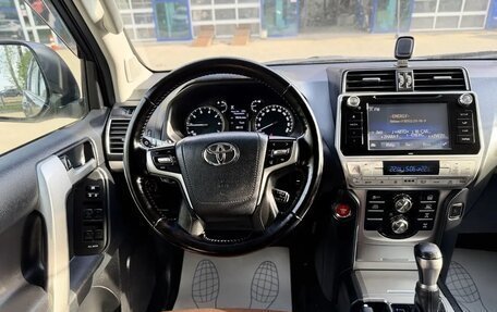 Toyota Land Cruiser Prado 150 рестайлинг 2, 2020 год, 5 300 000 рублей, 17 фотография