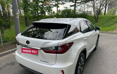 Lexus RX IV рестайлинг, 2017 год, 4 200 000 рублей, 6 фотография