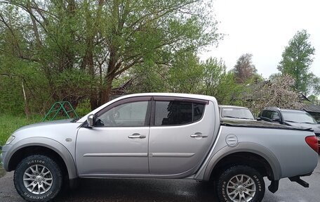 Mitsubishi L200 IV рестайлинг, 2011 год, 1 575 000 рублей, 2 фотография