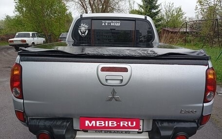 Mitsubishi L200 IV рестайлинг, 2011 год, 1 575 000 рублей, 4 фотография