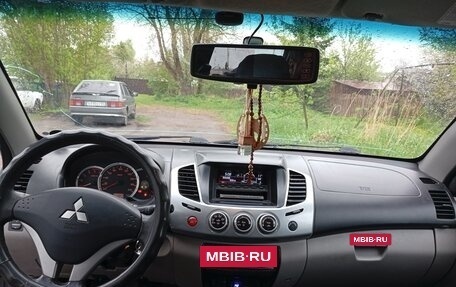 Mitsubishi L200 IV рестайлинг, 2011 год, 1 575 000 рублей, 5 фотография