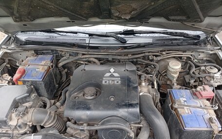 Mitsubishi L200 IV рестайлинг, 2011 год, 1 575 000 рублей, 11 фотография