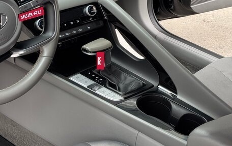 Hyundai Elantra, 2021 год, 1 450 000 рублей, 20 фотография