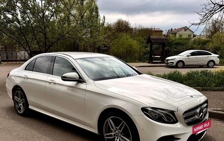 Mercedes-Benz E-Класс, 2019 год, 3 500 000 рублей, 2 фотография
