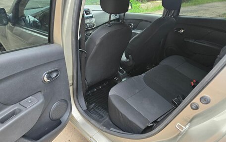 Renault Logan II, 2014 год, 620 000 рублей, 13 фотография