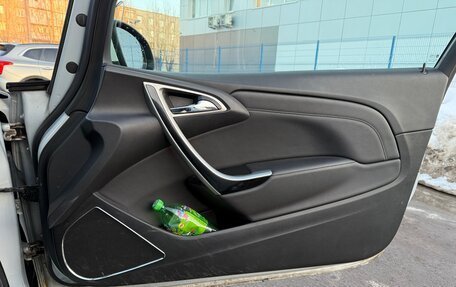 Opel Astra J, 2011 год, 500 000 рублей, 4 фотография