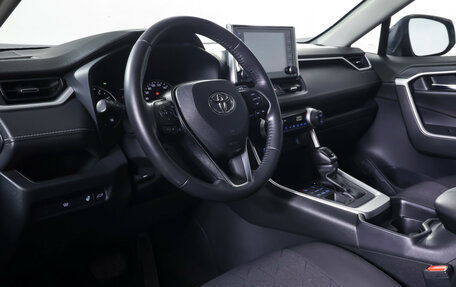 Toyota RAV4, 2020 год, 2 890 000 рублей, 14 фотография