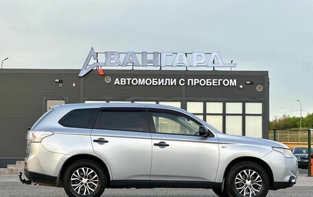 Mitsubishi Outlander III рестайлинг 3, 2013 год, 1 280 000 рублей, 8 фотография