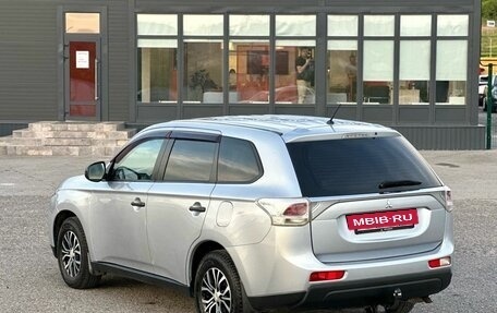 Mitsubishi Outlander III рестайлинг 3, 2013 год, 1 280 000 рублей, 4 фотография