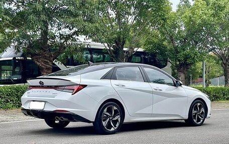 Hyundai Elantra, 2022 год, 1 650 000 рублей, 3 фотография