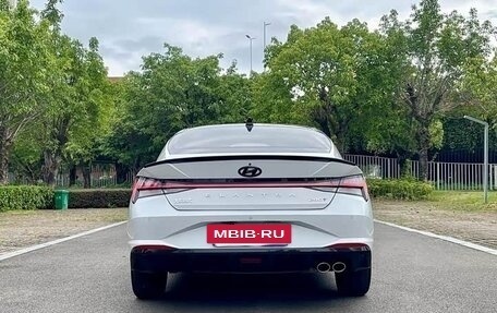 Hyundai Elantra, 2022 год, 1 650 000 рублей, 8 фотография