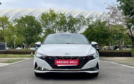 Hyundai Elantra, 2022 год, 1 650 000 рублей, 4 фотография