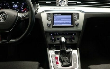 Volkswagen Passat B8 рестайлинг, 2015 год, 1 450 000 рублей, 9 фотография