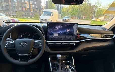 Toyota Highlander, 2026 год, 5 700 000 рублей, 6 фотография