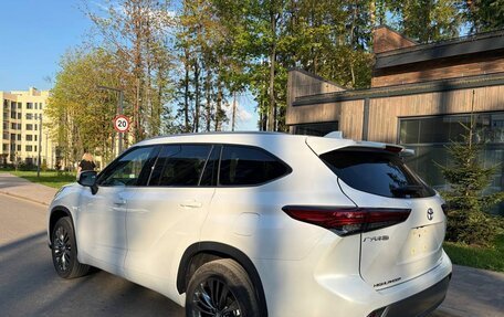 Toyota Highlander, 2026 год, 5 700 000 рублей, 3 фотография