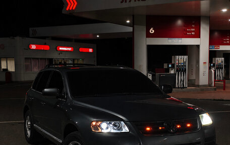 Volkswagen Touareg III, 2004 год, 747 000 рублей, 1 фотография
