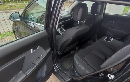 KIA Sportage III, 2011 год, 950 000 рублей, 7 фотография