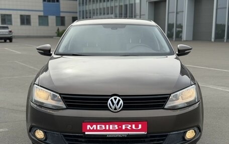 Volkswagen Jetta VI, 2012 год, 840 000 рублей, 2 фотография
