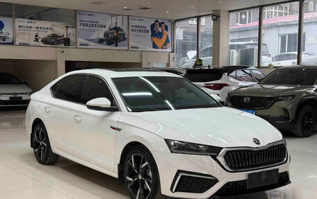Skoda Octavia IV, 2022 год, 2 200 000 рублей, 3 фотография