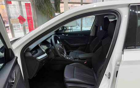 Skoda Octavia IV, 2022 год, 2 200 000 рублей, 11 фотография