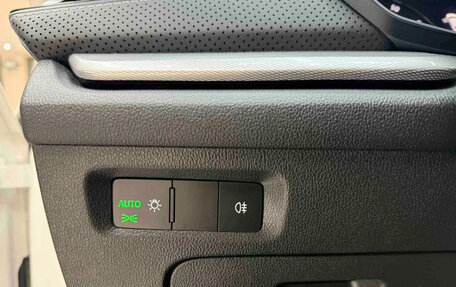 Skoda Octavia IV, 2022 год, 2 200 000 рублей, 16 фотография