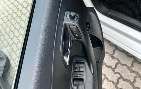 Volkswagen Polo VI (EU Market), 2018 год, 920 000 рублей, 9 фотография