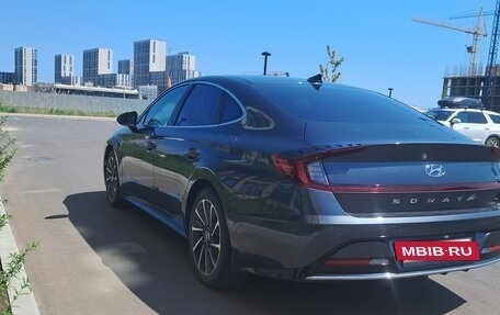 Hyundai Sonata VIII, 2021 год, 2 500 000 рублей, 5 фотография