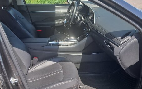 Hyundai Sonata VIII, 2021 год, 2 500 000 рублей, 12 фотография