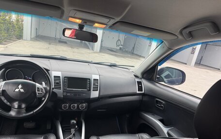 Mitsubishi Outlander III рестайлинг 3, 2011 год, 870 000 рублей, 8 фотография
